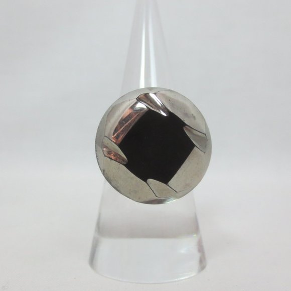 New Mod 60s Silver-tone & Black Glass Geometric Vintage Button Handmade Ring - Picture 3 of 10